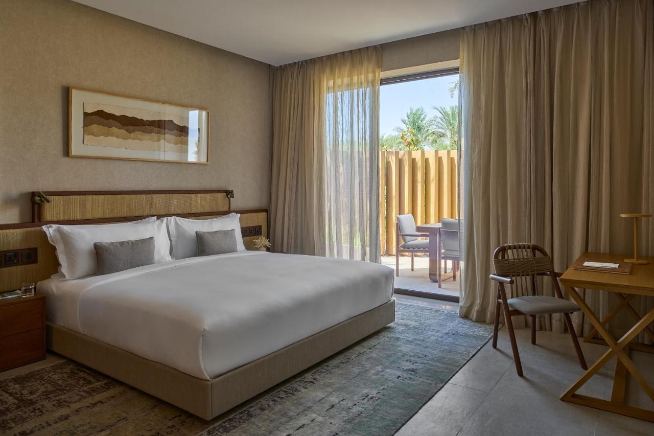 Erth Abu Dhabi Hotel Exterior photo