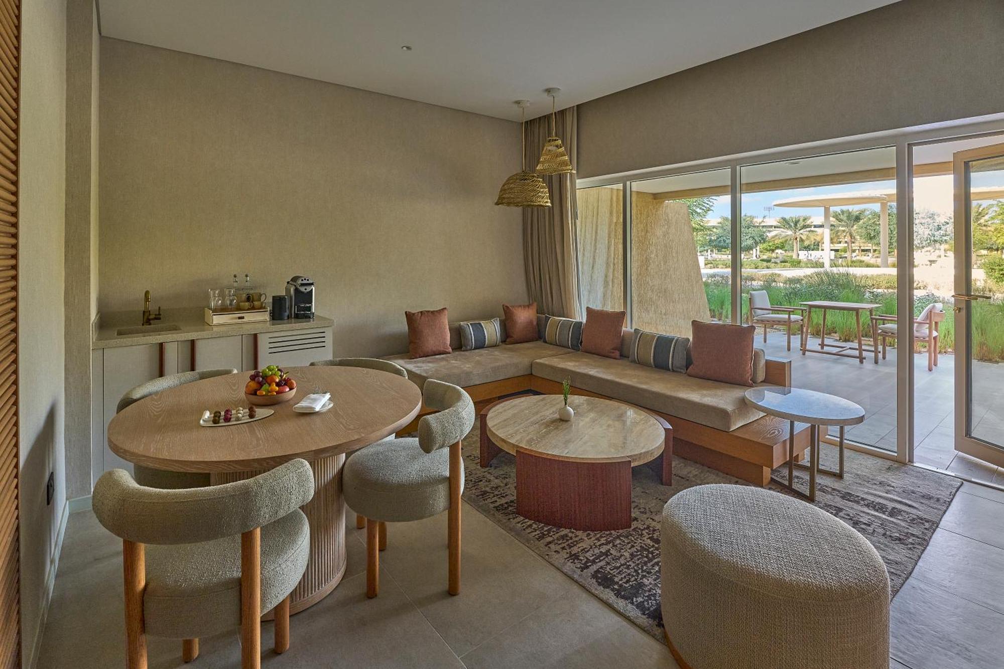 Erth Abu Dhabi Hotel Exterior photo